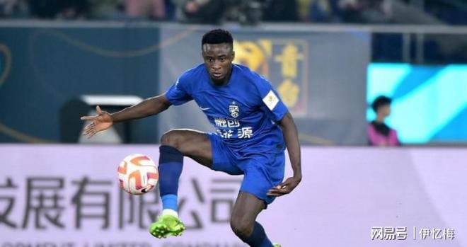 助力青岛西海岸成为中超独特一例AG真人国际网站邵佳一的坚持(图3) 助力青岛西海岸成为中超独特一例AG真人国际网站邵佳一的坚持(图3)